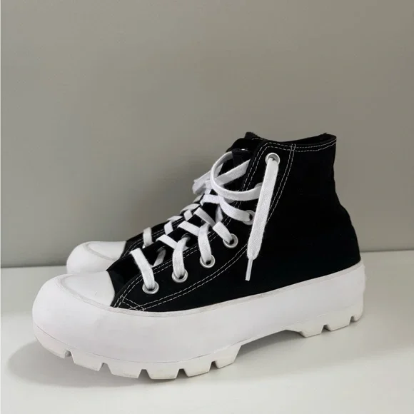 Converse Chuck Taylor All Star Lugged High Top Sneakers - Picture 1 of 5